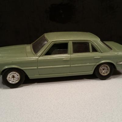 2 mercedes 450 verte claire