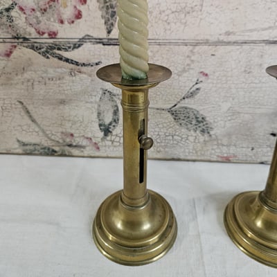 2 paire de bougeoirs en laiton