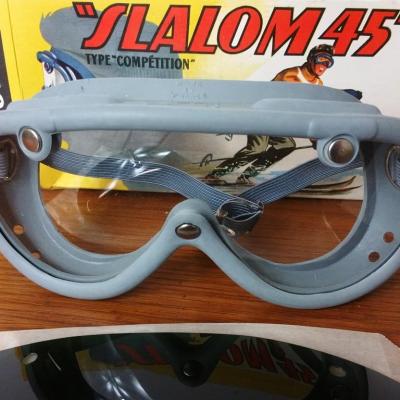 2 paires de lunettes de ski moto