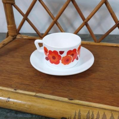 2 petite tasse lotus rouge avec soucoupe