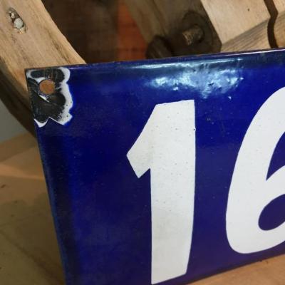 2 plaque de rue emaillee 16