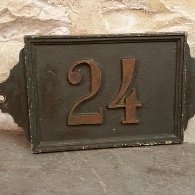 2 plaque de rue n 24