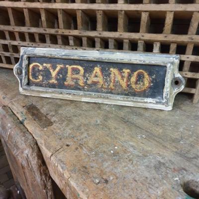 2 plaque ecurie cyrano