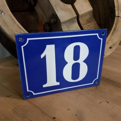 2 plaque emaillee 18