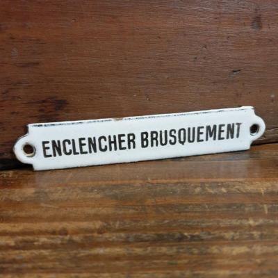 2 plaque enclencher brusq 4