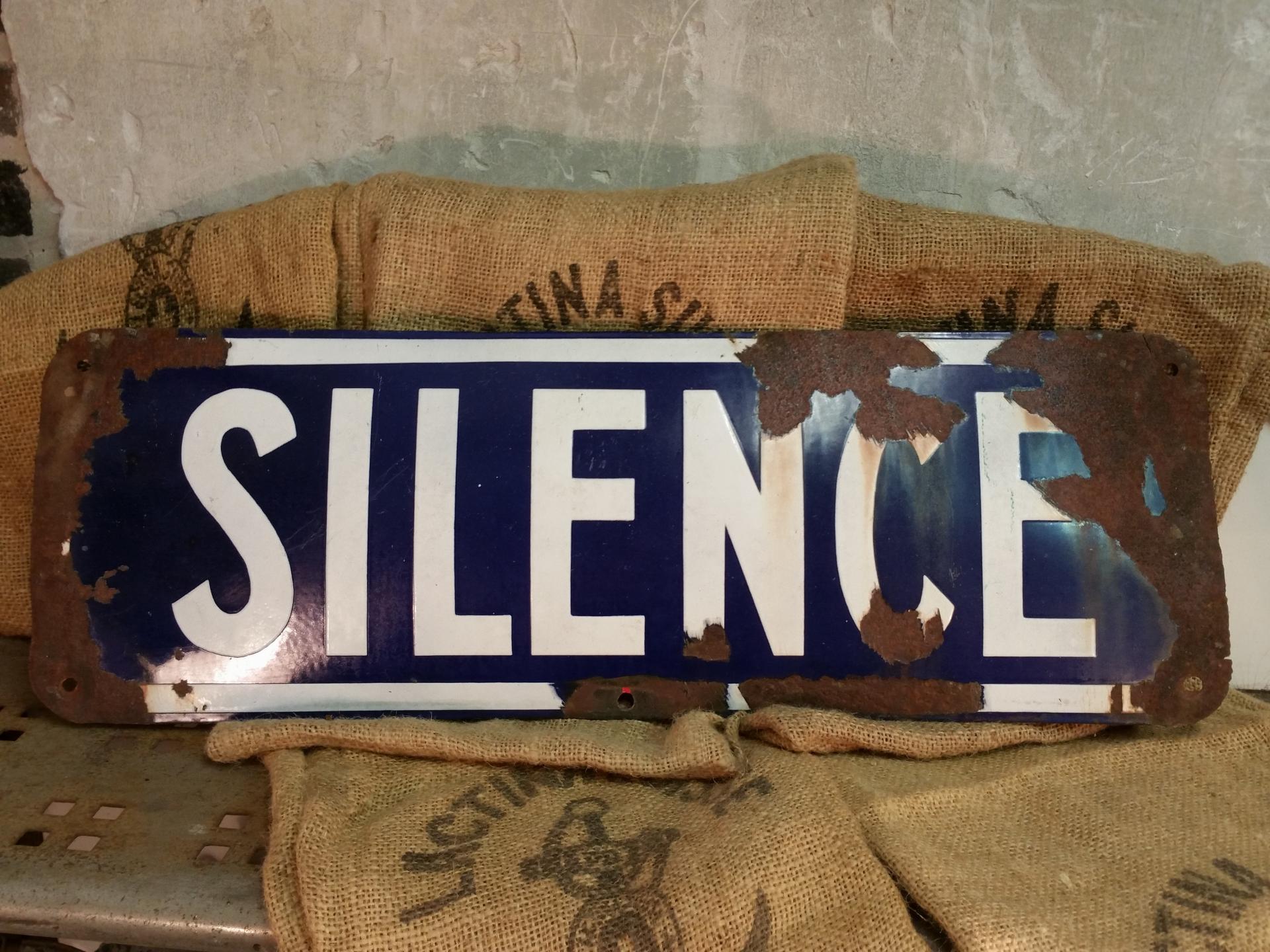 2 plaque silence