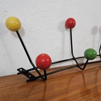 2 porte manteau 8 boules de couleurs