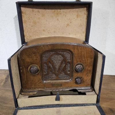2 poste de radio empire