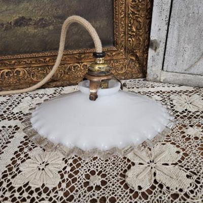 2 suspension opaline dentelle