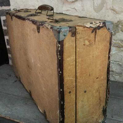 2 valise en bois