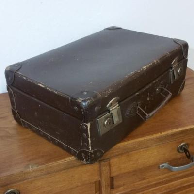 2 valise en carton bouilli marron