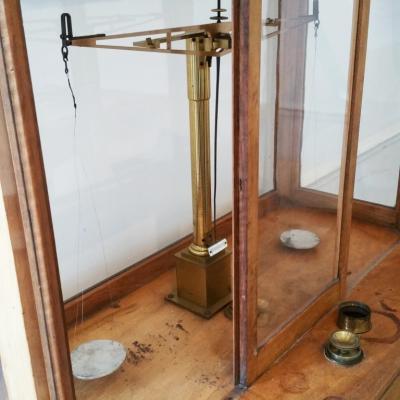 3 balance scientifique