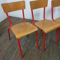 3 chaise d ecole rouge lot e