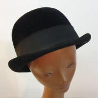 3 chapeau cloche noir