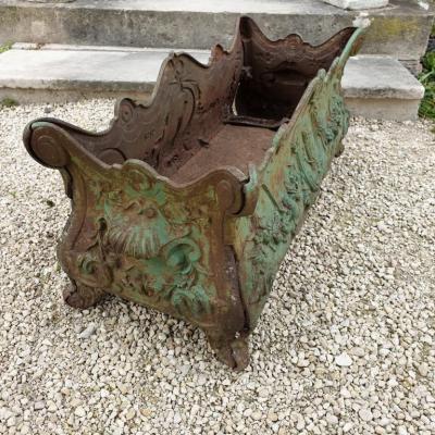 3 grande jardiniere en fonte