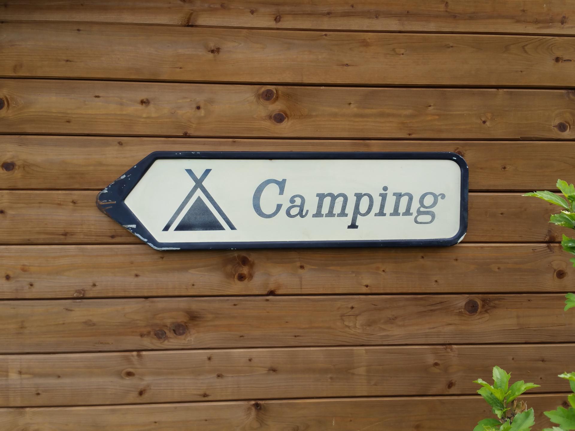 3 plaque de camping