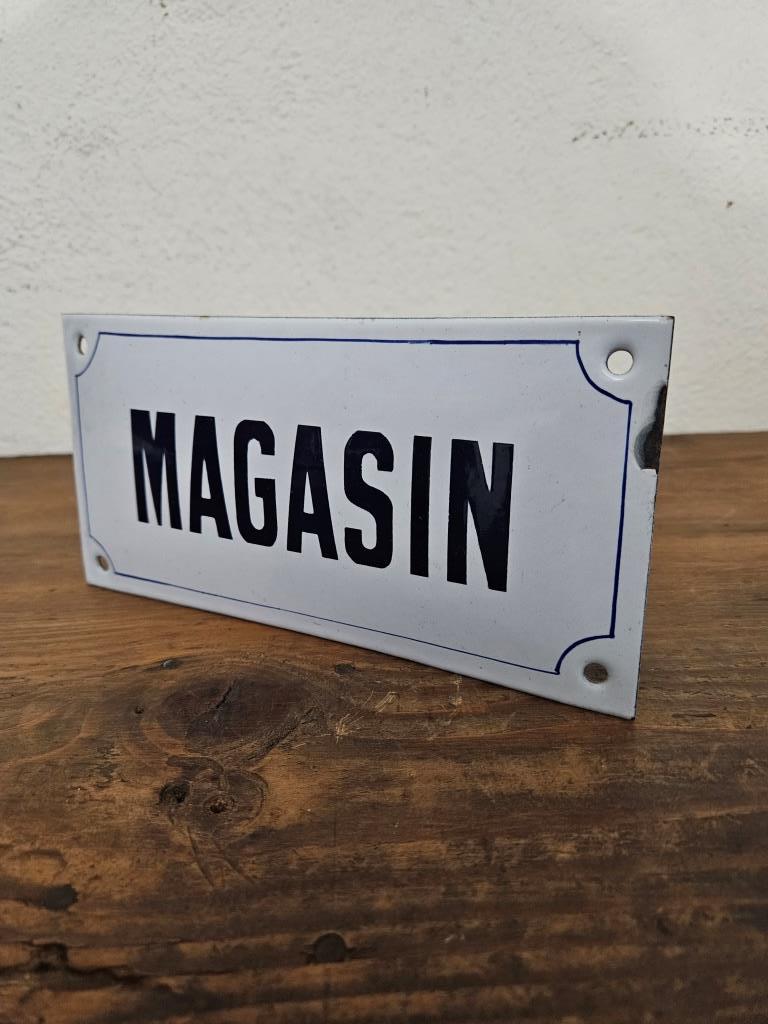 3 plaque emaillee magasin 1