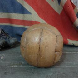 Ballon de foot en cuir