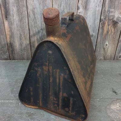 4 bidon triangulaire noir