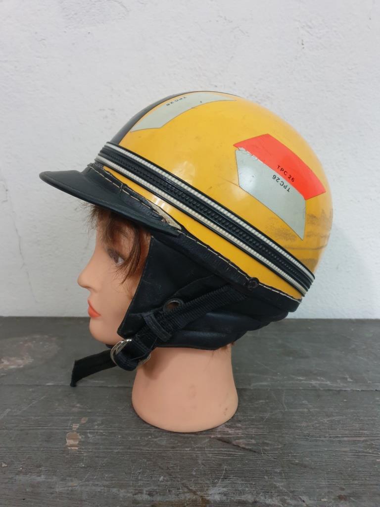 4 casque helmet