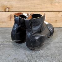4 chaussures de foot noires 1