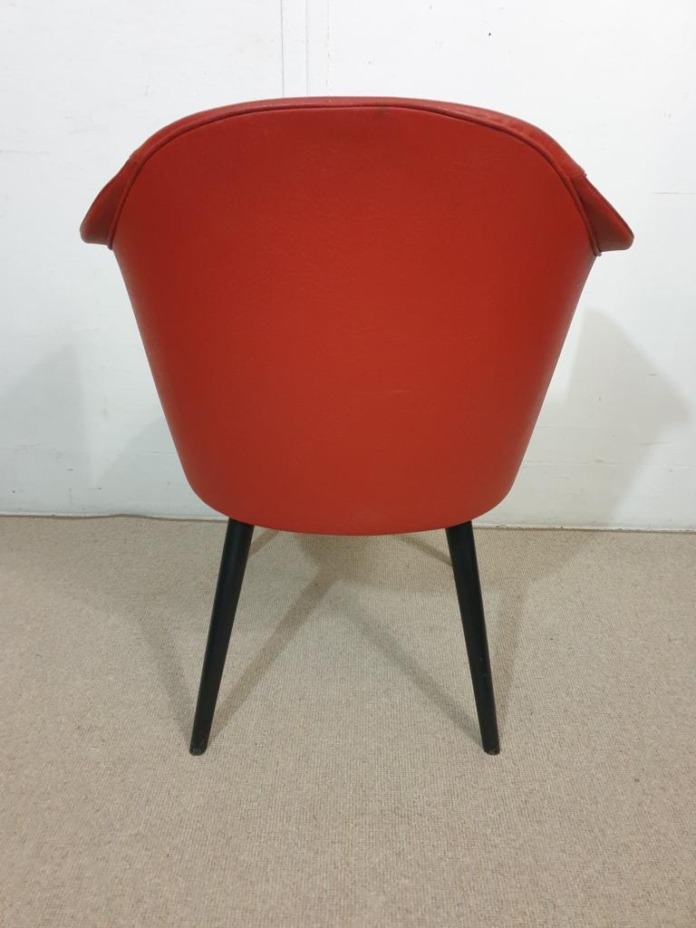 5 fauteuil thonet en cuir rouge