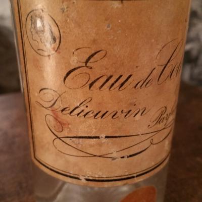 5 flacon eau de cologne