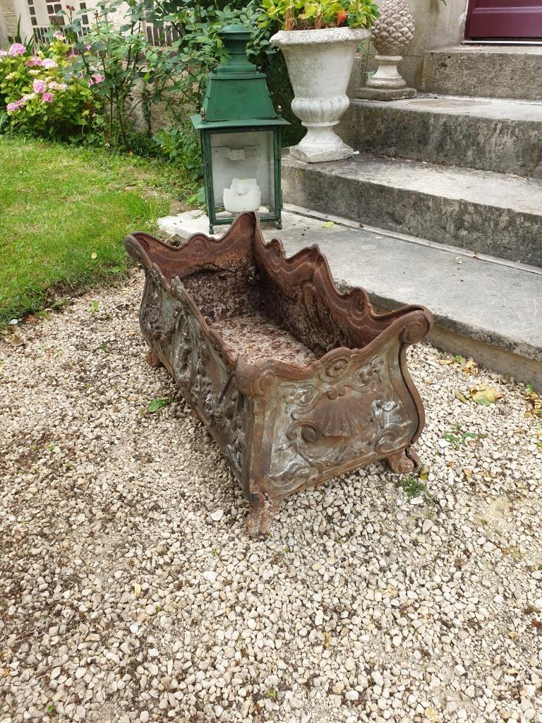 jardinière ancienne fonte patine décors jardin fleurs XIXème