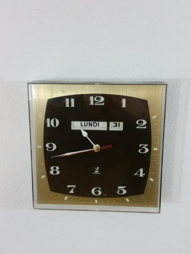 5 pendule jaz calendrier 1