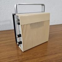 5 radio reela noir