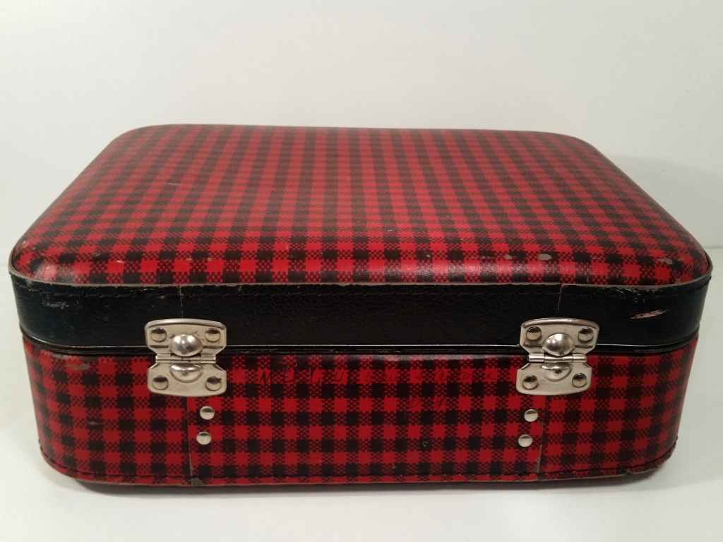 5 valise ecossaise rouge