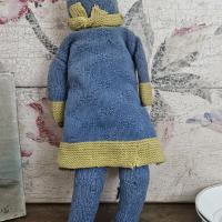 6 poupee ancienne bleue et jaune