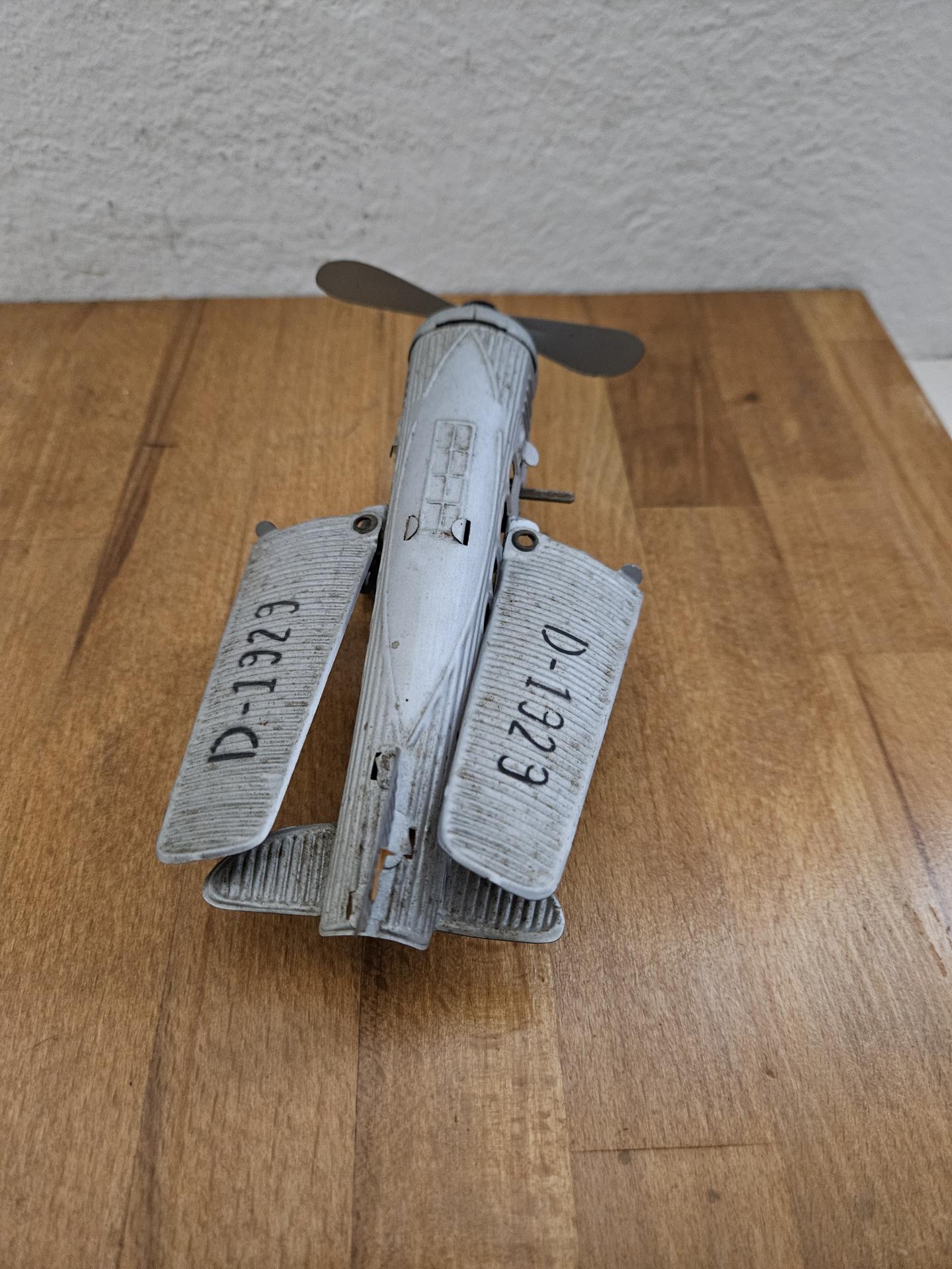 ANCIEN JOUET AVION en tôle des années 1950 / 1960 EUR 300,00 - PicClick FR ANCIEN JOUET AVION en tôle des années 1950 / 1960 EUR 300,00 - PicClick FR