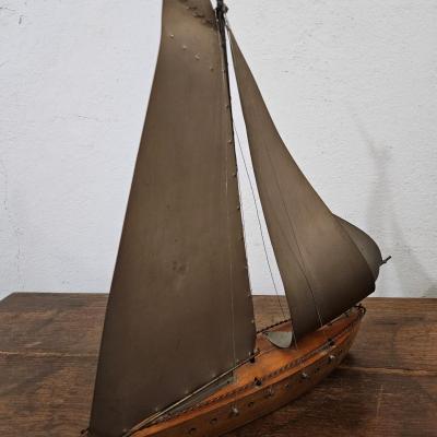 7 bateau voilier bois metal 1