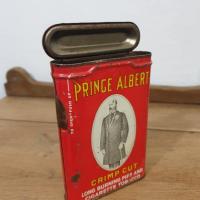 7 boite de cigarette prince albert