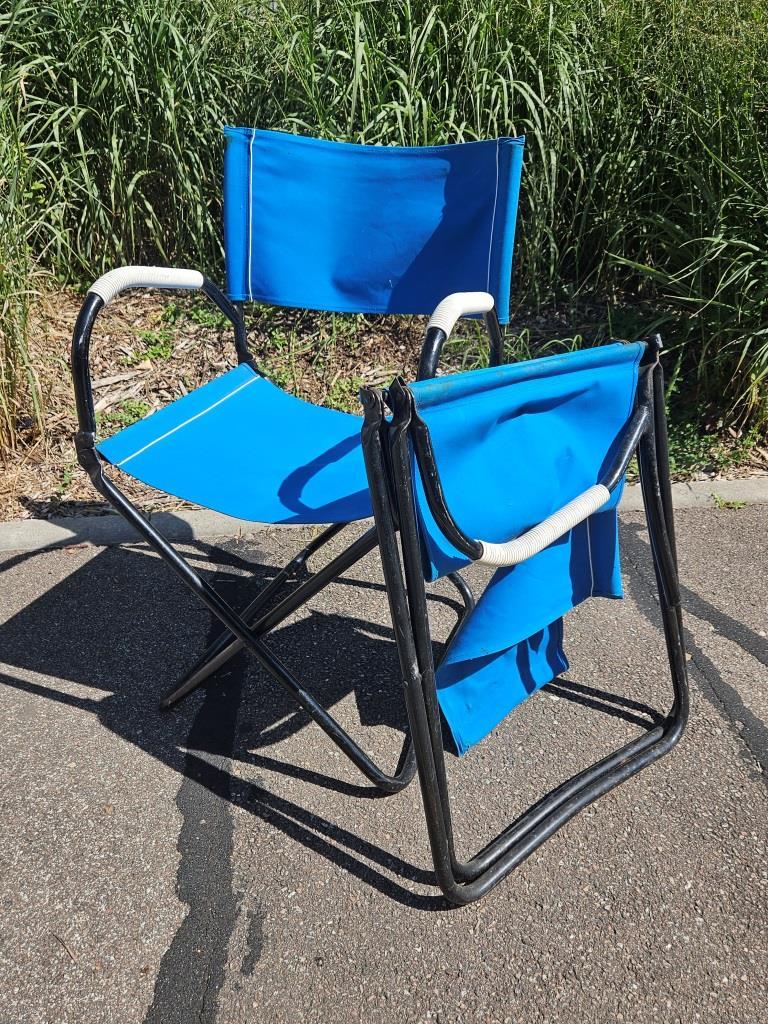 7 fauteuils pliants bleux