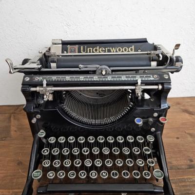 7 machine a ecrire underwood