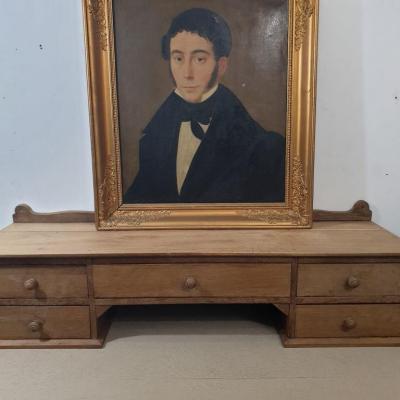 7 portrait homme cadre dore