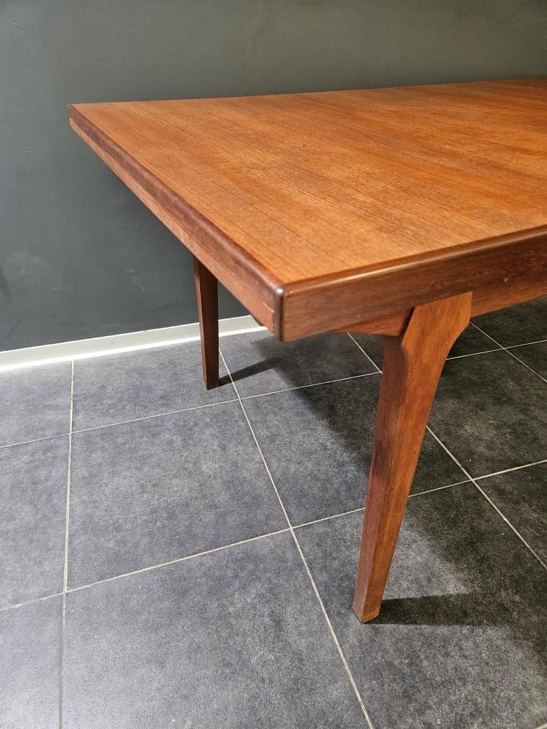 7 table scandinave 2