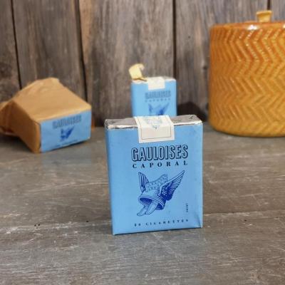 8 paquet de gauloises caporal