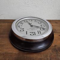 8 pendule bakelite blangy