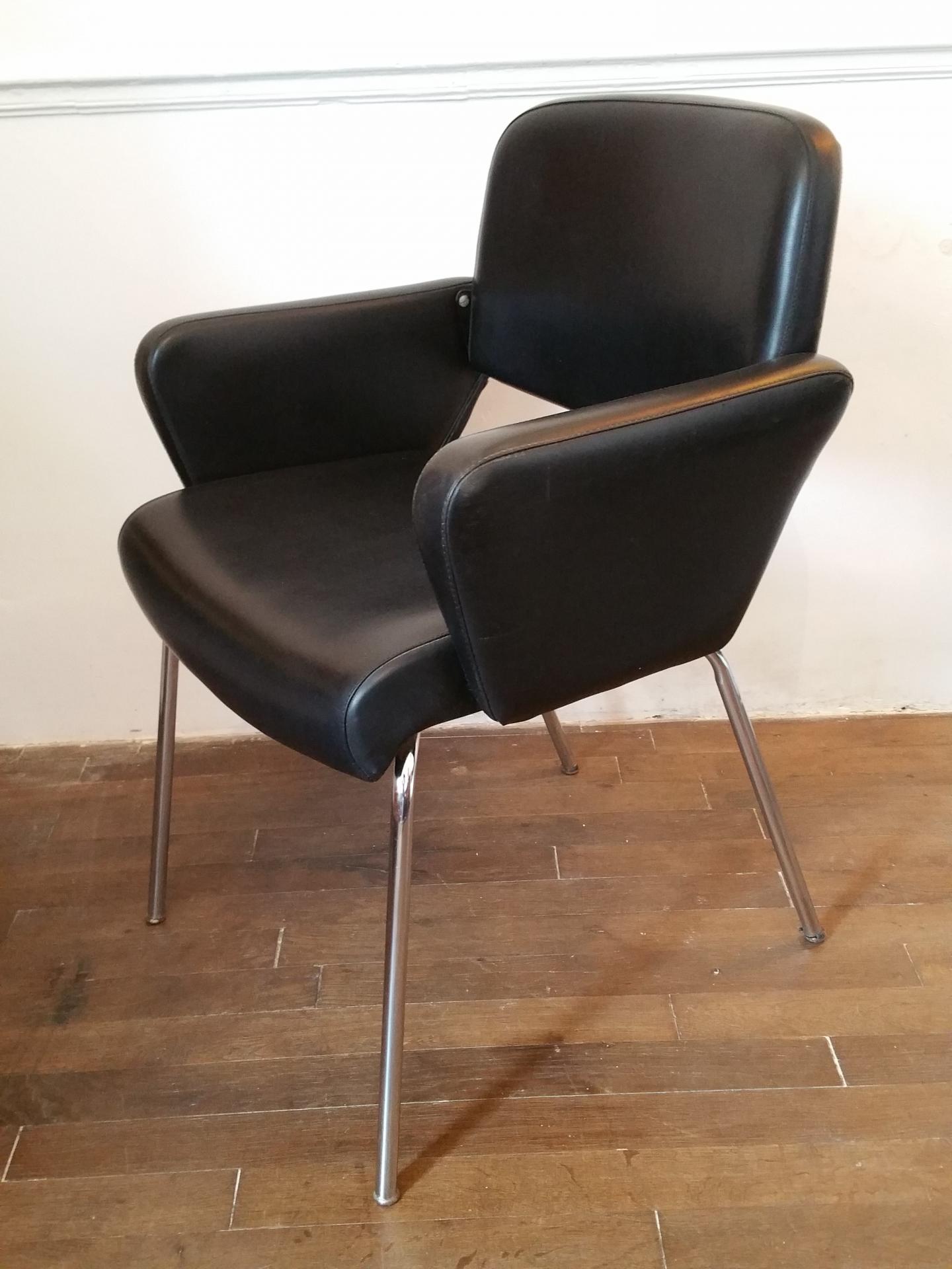 fauteuil skai noir vintage fauteuil vintage en ska 239 noir fauteuil design 70 fauteuil skai noir vintage fauteuil vintage en ska 239 noir fauteuil design 70
