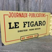 9 plaque emaillee le figaro