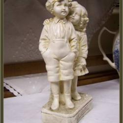 Statuette Couple d'Enfants