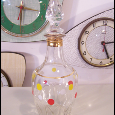 Carafe à pois