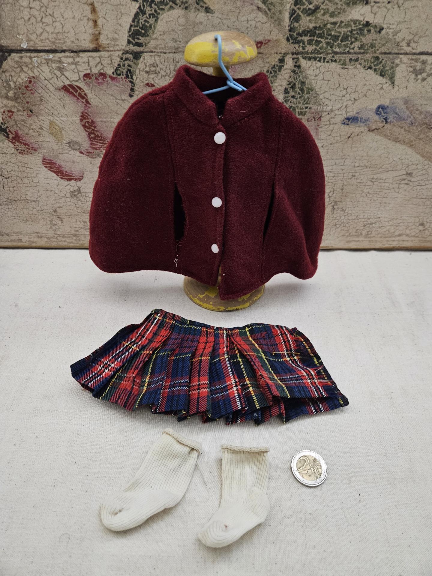 File:Vêtements XIXe siècle.jpg - Wikimedia File:Vêtements XIXe siècle.jpg - Wikimedia